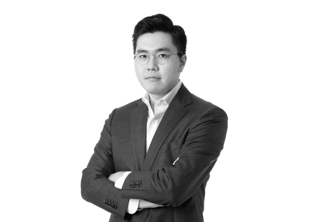 Emerging Collector to Watch in Asia: Jinki Hong
